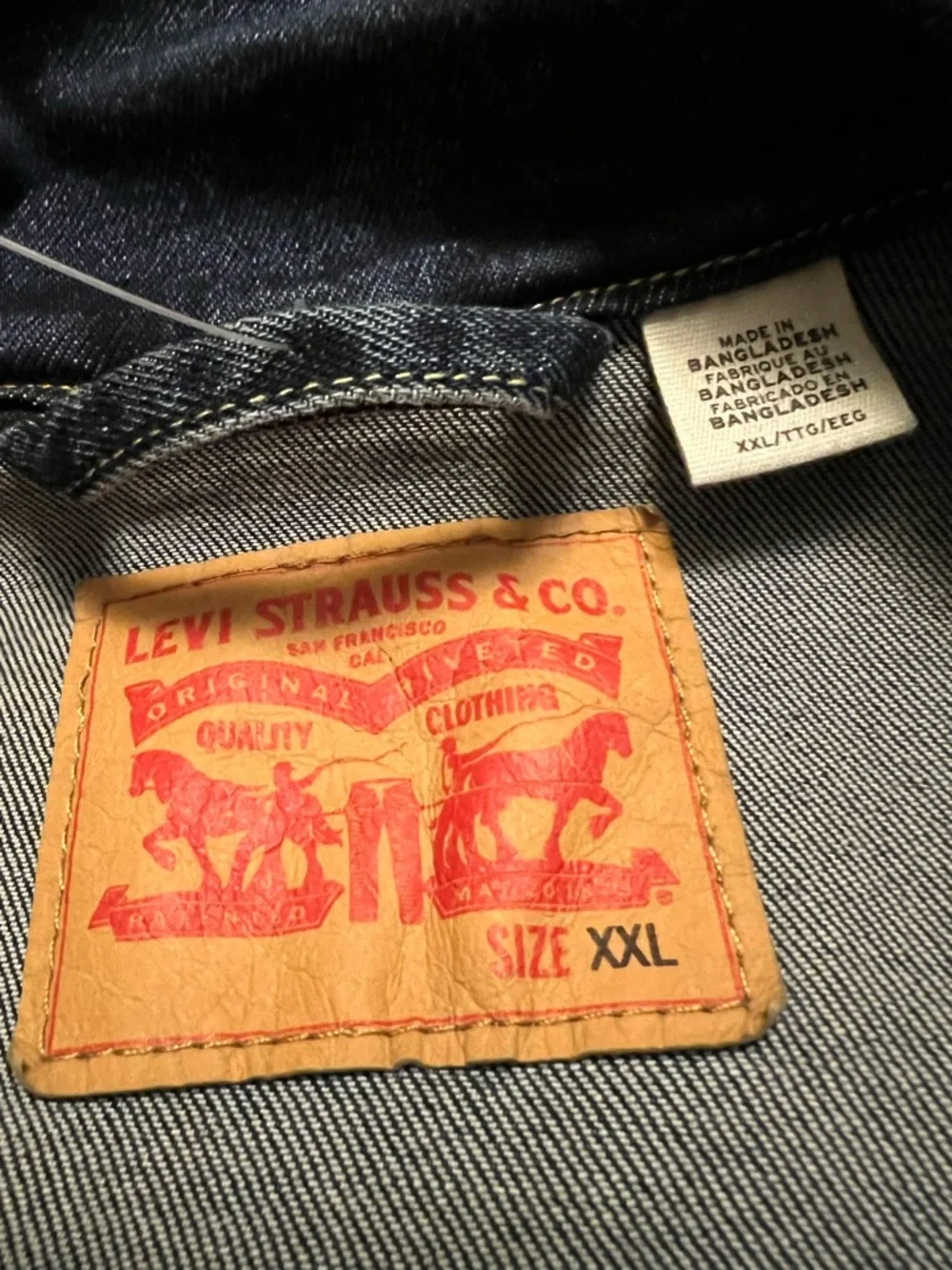 Levi's Men's Indigo Denim Trucker Jacket - Picture 6 of 8
